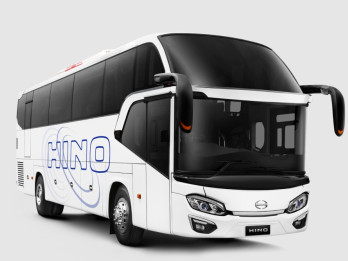 Primajasa Borong 100 Unit Bus Hino di GIIAS 2025