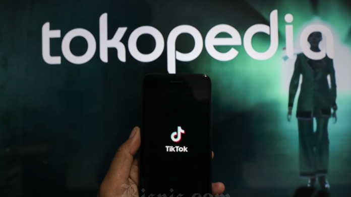 Biaya Pesanan Tokopedia-TikTok Shop dan Shopee Berpotensi Dialihkan ke Konsumen