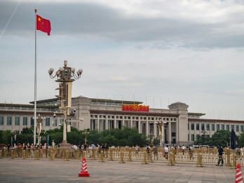 Dilanda Banjir Bandang, Beijing Perpanjang Peringatan Badai