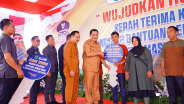 Pemkab Muba Serah Terima Kunci Rumah kepada Warga Berpenghasilan Rendah