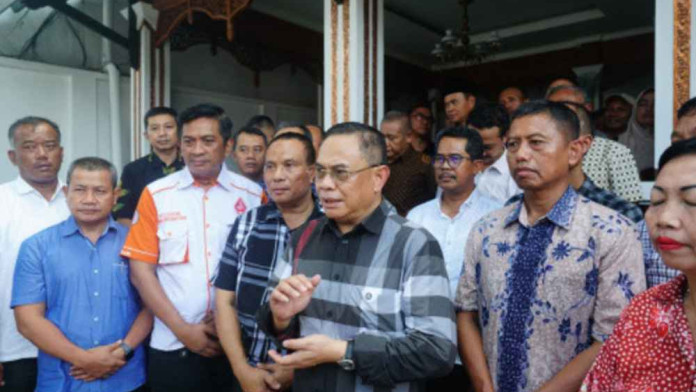 Viral Bupati Pati Disebut Naikkan Pajak 250%, Tantang 50 Ribu Pendemo