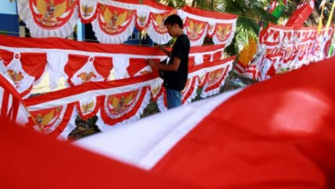 PLN Imbau Pemasangan Umbul-Umbul Minimal 3 Meter dari Jaringan Listrik