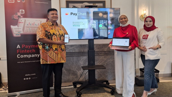 Senjata Baru UMKM: Solusi Inovatif DOKU PayChat Lewat WhatsApp