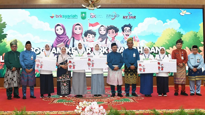 OJK Riau dan BRK Syariah Tingkatkan Literasi Keuangan Pelajar Lewat Rekening Simpel