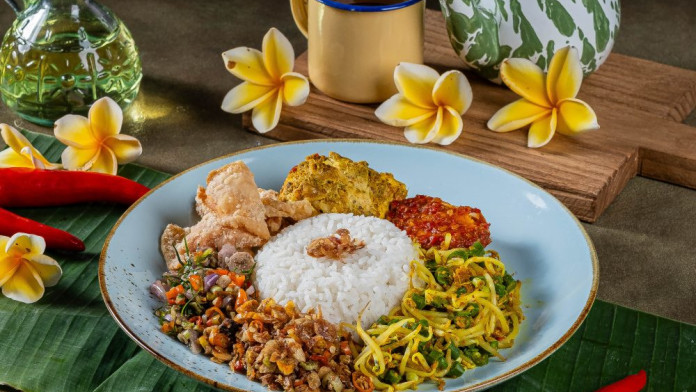Hotel Grandhika Semarang Tawarkan Promo Kemerdekaan, Gratis Nasi Campur Bali