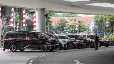 Kejagung Sita Mobil Mewah Diduga Milik Riza Chalid
