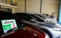 Leasing Profits Hit by Weak Purchasing Power
