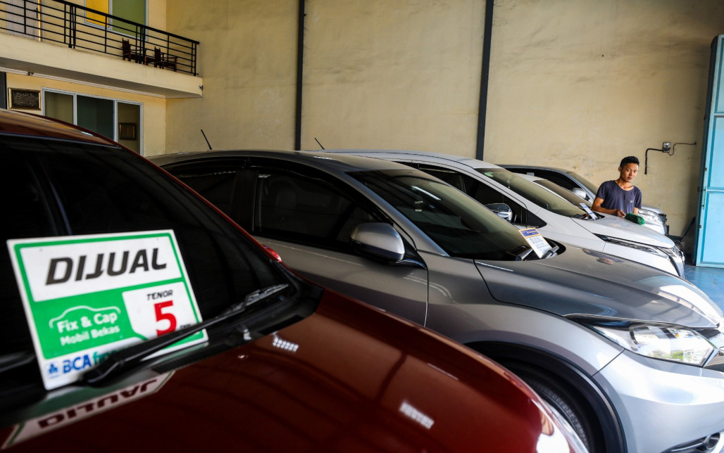 Leasing Profits Hit by Weak Purchasing Power