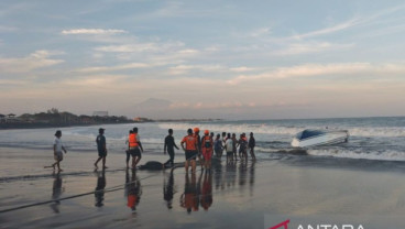 Fast Boat Nusa Penida-Sanur Terbalik: 2 WN China Meninggal, 1 ABK Hilang