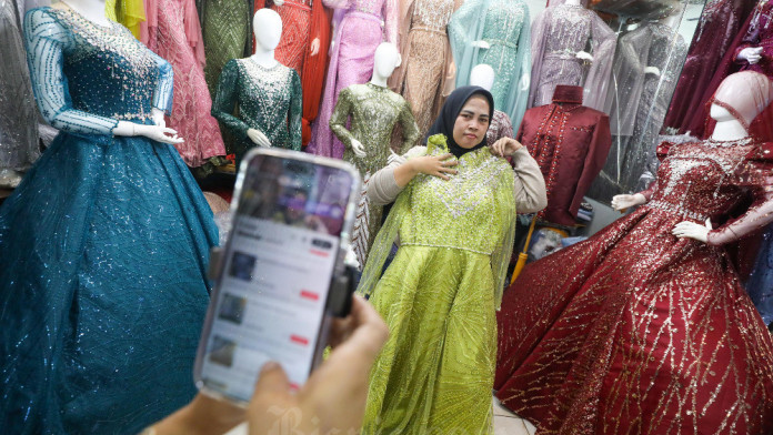 Pertumbuhan Ecommerce Diproyeksi Tetap Positif Meski Moderat Tahun Ini