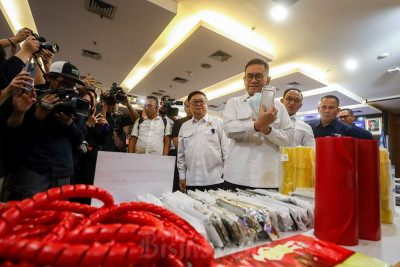 Penyitaan Produk Impor Ilegal Senilai Rp26,4 Miliar