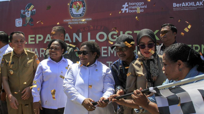 Wamendagri Ribka Tinjau PSU Pemilihan Gubernur dan Wakil Gubernur Papua