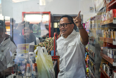 Wamen BUMN Tinjau Koperasi Desa Merah Putih
