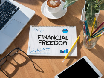 Tips Mencapai Kemerdekaan Secara Finansial, Bukan Cuma Mimpi!