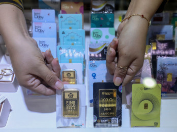 Harga Emas Melesat Ditopang Tarif Trump dan Ekspektasi Pemangkasan Bunga