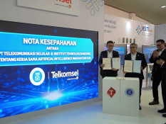 Telkomsel dan ITB Hadirkan AI Innovation Hub di KSTI Indonesia 2025