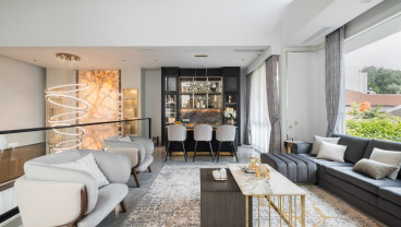 Konsep Hunian Contemporary Luxury yang Homey dalam SHVA House