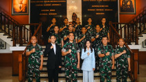 Menkomdigi Minta TNI Ikut Kawal Digitalisasi RI, Singgung Layanan Satelit LEO