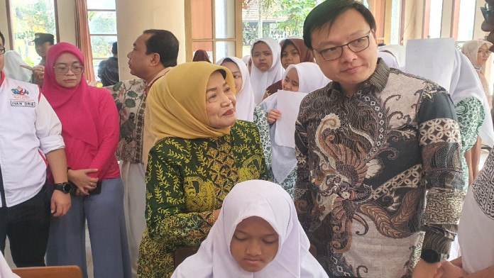 Percepat Program Cek Kesehatan Gratis, Kemenko PM Datangi Pesantren