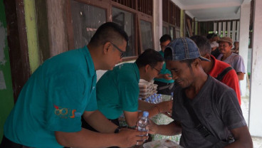 PT Summarecon Agung Tbk Bedah Rumah Tidak Layak di Bekasi