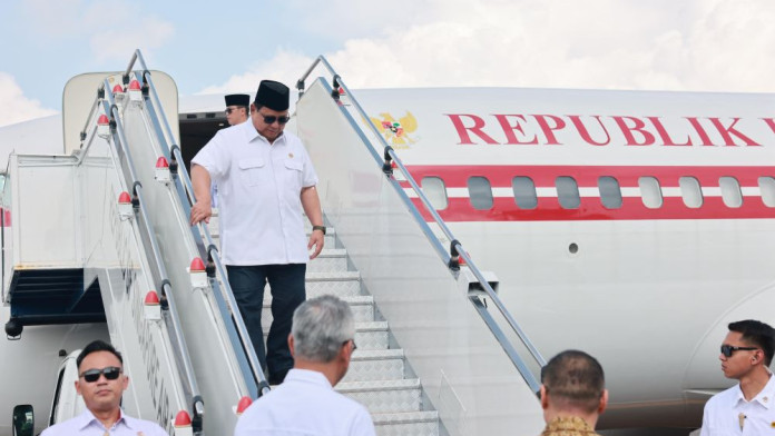 Prabowo Turut Hadiri Parade Nasional Singapura, bersama PM Wong dan Sultan Brunei