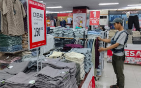 Profits of Matahari (LPPF) and Ramayana (RALS) Amid Layoffs and Store Restructuring