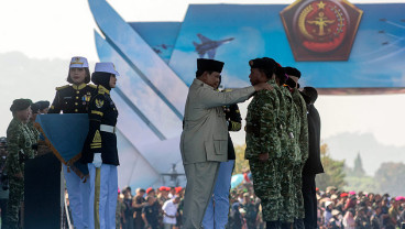 Presiden Prabowo Subianto Berikan Anugerah Jenderal Kehormatan dan Kenaikan Pangkat Kepada Purnawirawan dan Perwira Tinggi TNI