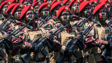 Prajurit TNI Gelar Atraksi Militer dan Demonstrasi Terpadu