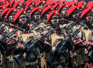 Prajurit TNI Gelar Atraksi Militer dan Demonstrasi Terpadu