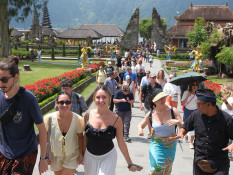 Realisasi Penerimaan Pajak Pariwisata di Bali