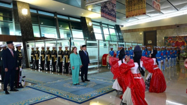 Presiden Peru Tiba di Indonesia, Bakal Temui Prabowo di Istana Hari ini
