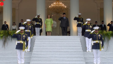Prabowo Sambut Kunjungan Presiden Peru dengan Upacara Militer
