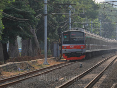 Pagar Pedestarian Stasiun Cikini Ditinggikan Agar Tak Dilompati Penumpang KRL