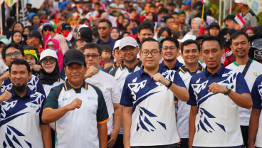 Petrokimia Gresik Gelar Jalan Sehat Bersama 5.000 Warga