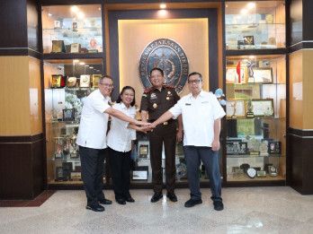 Berantas Rokok Ilegal dan Masalah Perpajakan, Kanwil DJP Jatim Gandeng Kejati