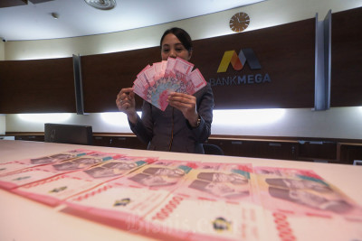 Laba Bank Mega Tumbuh
