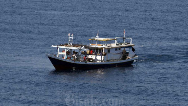 Puluhan Perahu Nelayan Garut Raib Dihantam Gelombang Tinggi