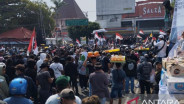 Demo di Pati Berlangsung Anarkis, Polisi Bubarkan dengan Gas Air Mata