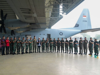 Kemhan Kirim Bantuan Logistik dengan Metode Air Drop untuk Warga Gaza
