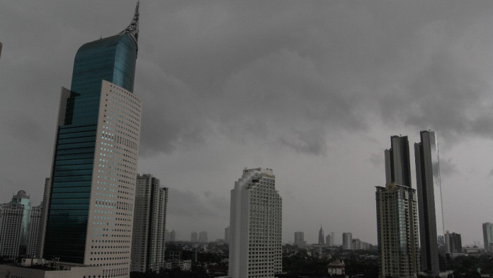 Cuaca Jakarta Hari Ini Kamis (14/8), Diprediksi Berawan hingga Tengah Malam
