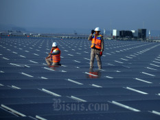 Mau Bangun PLTS 100 GW, Bahlil Sambangi Perusahaan Solar PV di China
