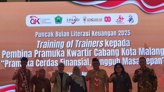 Tingkatkan Literasi Keuangan, OJK Malang Latih Pembina Pramuka