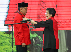 Hasto Kembali Ditunjuk Menjadi Sekjen PDIP