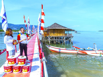 Nippon Paint Sambut Hari Kemerdekaan melalui Program CSR Merah Putih untuk Nelayan dan Masyarakat Pesisir
