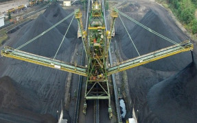 ITMG’s Revenue Slips as New Export Markets Fail to Offset Price Slump