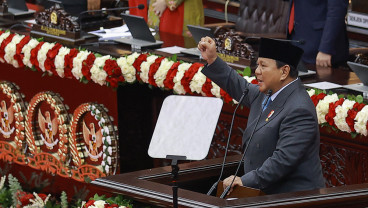 Prabowo Pamer Ekonomi RI Tumbuh 5,12%, Investasi Rp942 Triliun