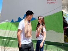 Timothy Ronald dan Agatha Chelsea Kompak Bikin Sekolah Gratis di Kupang