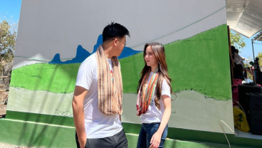 Timothy Ronald dan Agatha Chelsea Kompak Bikin Sekolah Gratis di Kupang