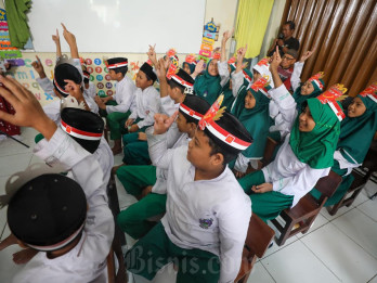Donasi Fasilitas Belajar Furnitur Layak Pakai