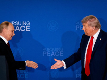 Pertemuan Trump dan Putin Antiklimaks, Negosiasi Ukraina Diserahkan ke Zelenskiy